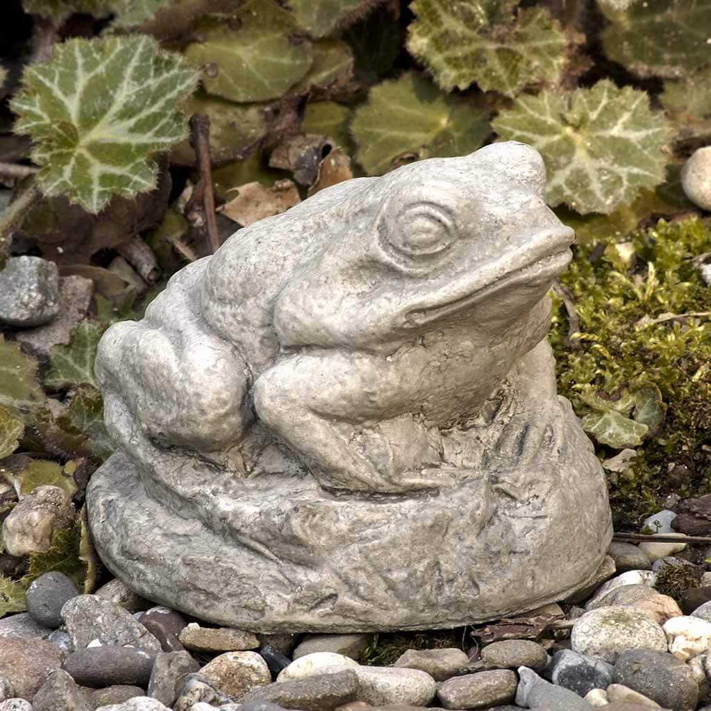 a299-tiny-frog-cast-stone-frog-statue-gs.jpg