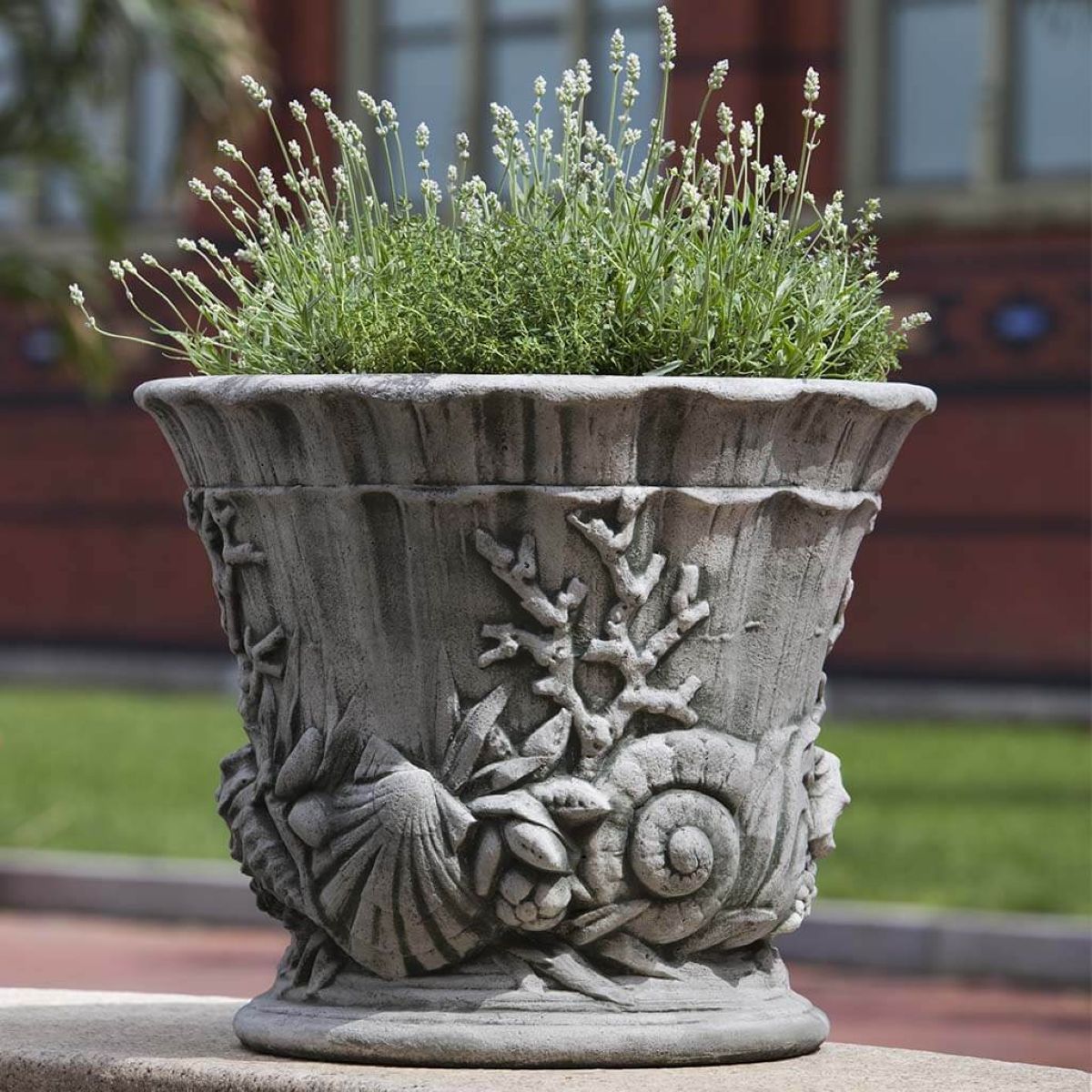 p522-smithsonian-chesapeake-urn-planter-cast-stone-as.jpg