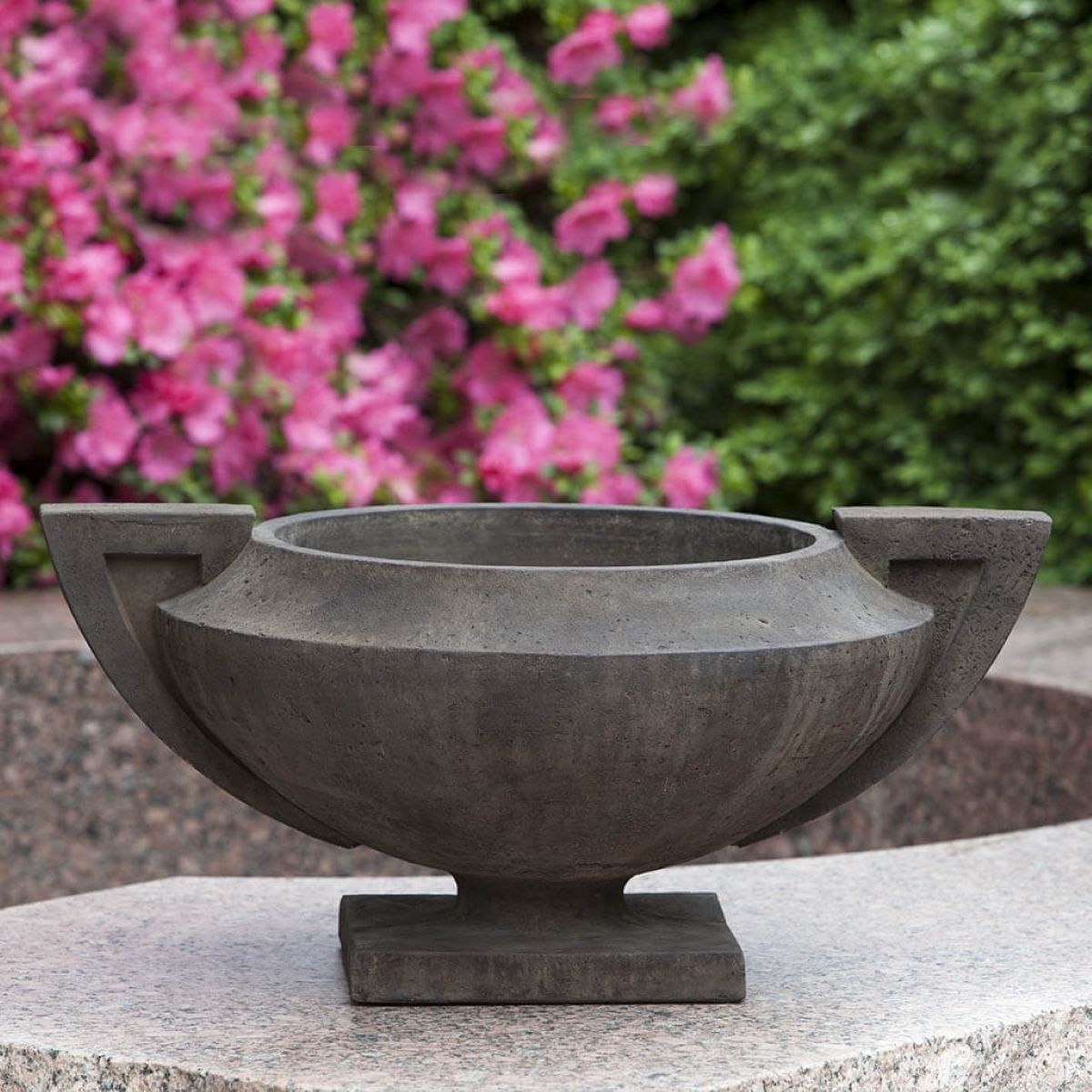 p530-smithsonian-grecian-urn-planter-cast-stone-nn.jpg