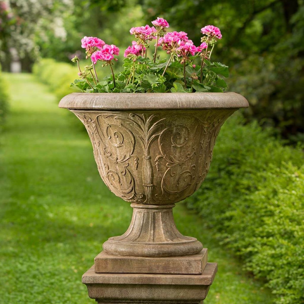 p609-palais-arabesque-urn-planter-cast-stone-al.jpg