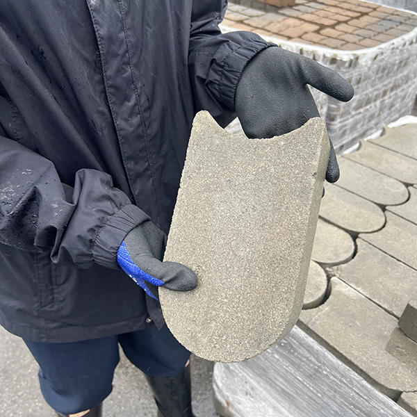 MM Edgestone Gray Concrete Edger 8in. x 2.75in. x 5in