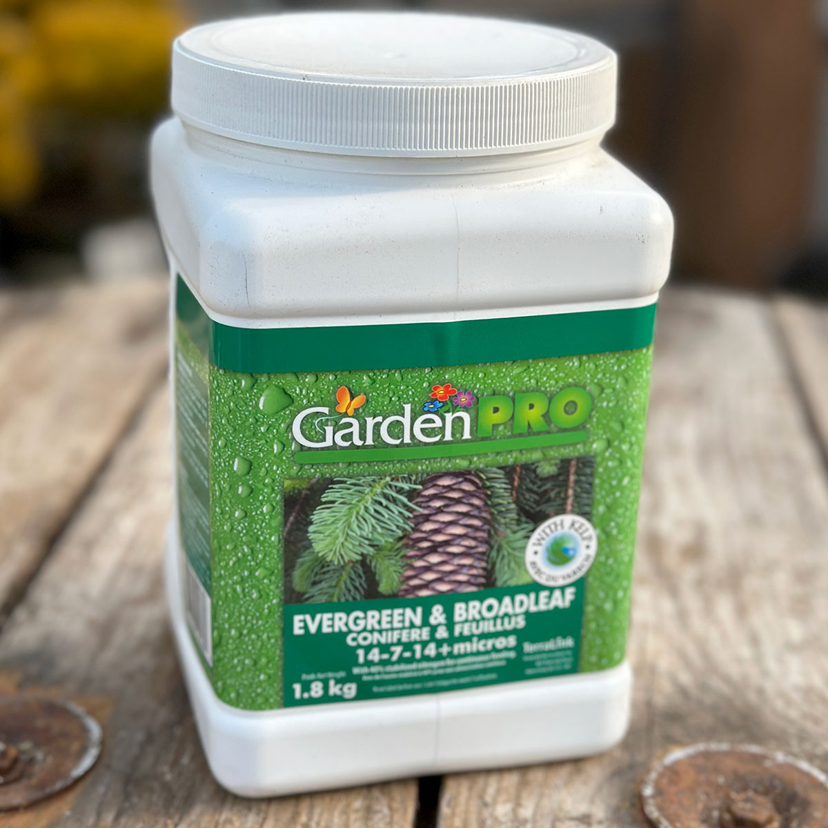 Garden Pro Evergreen & Broadleaf Fertilizer 14-7-14 1.8kg