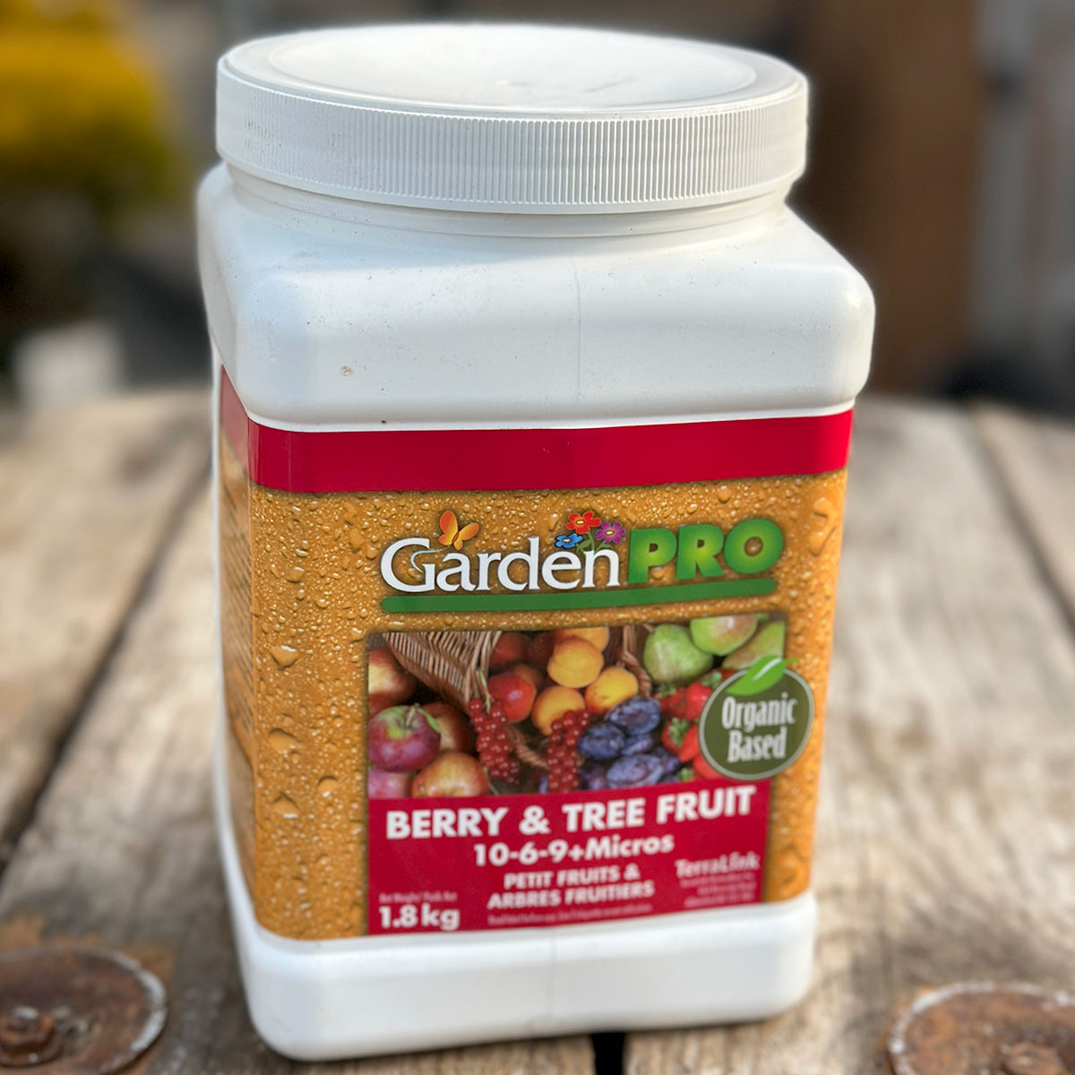 Garden Pro Berry and Tree Fruit Fertilizer 10-6-9 1.8kg